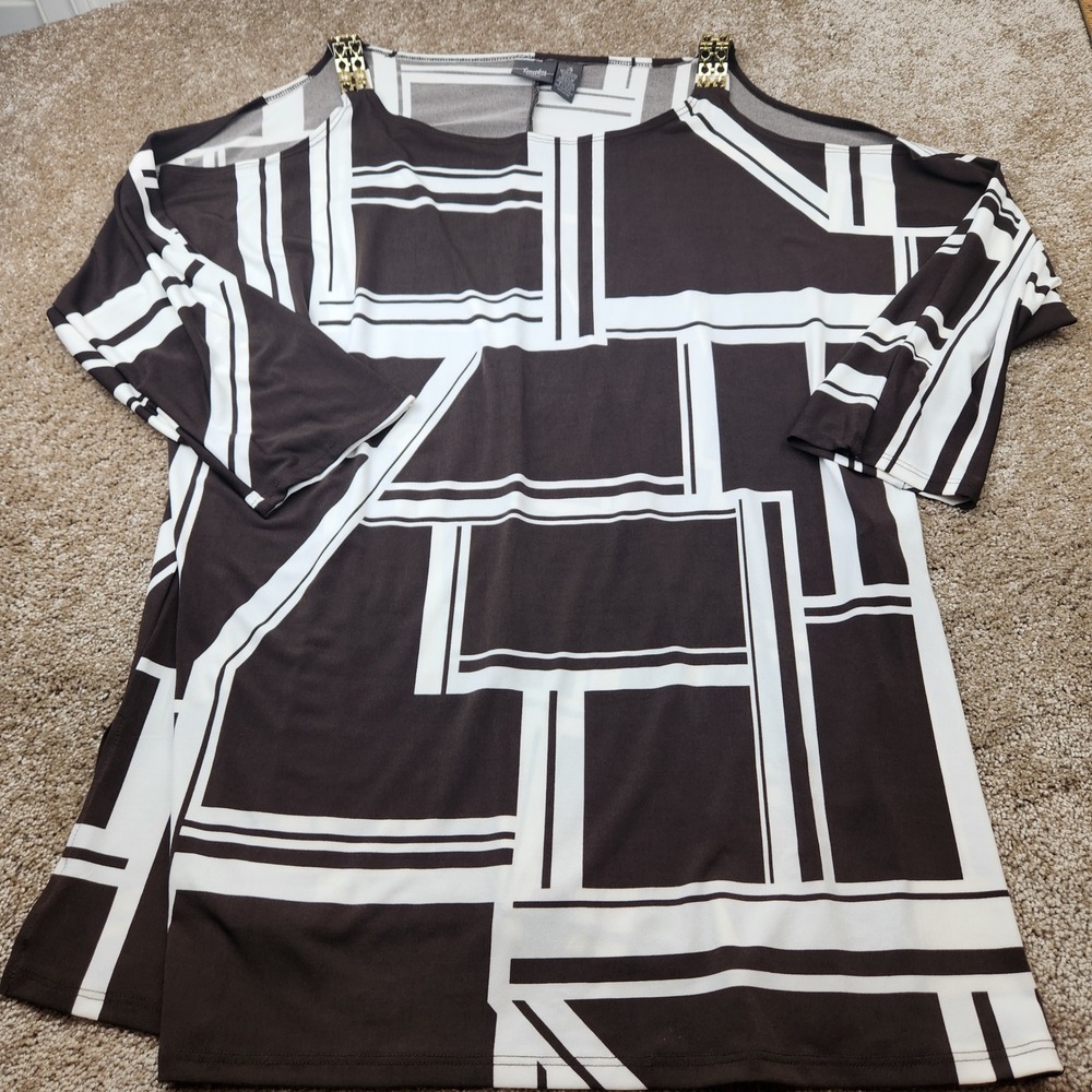 Chicos Travelers Collection Brown White Geometric Cold Shoulder Top Gold Chain 3